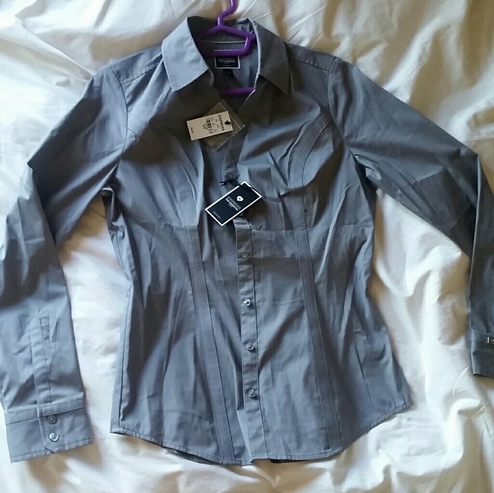 Slim long-fitting essential shirt